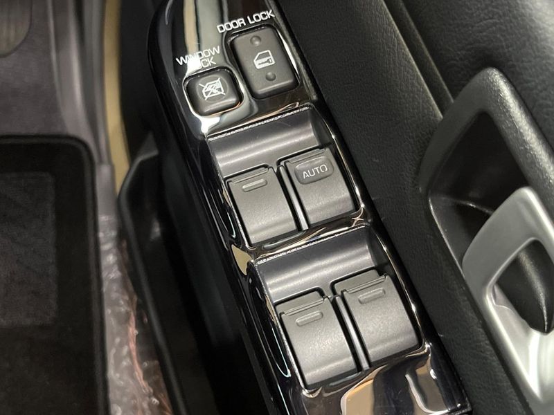2024 Toyota Land Cruiser 70 3DA-GDJ76W (UW-6a5d90c1e5a94)[22]