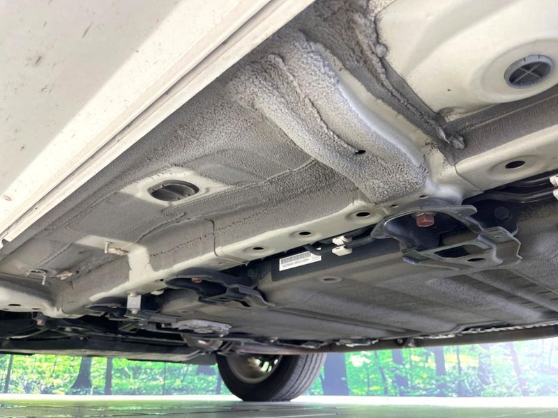 2019 Mitsubishi OUTLANDER PHEV 5LA-GG3W (UW-6a5d90d4e9877)[24]