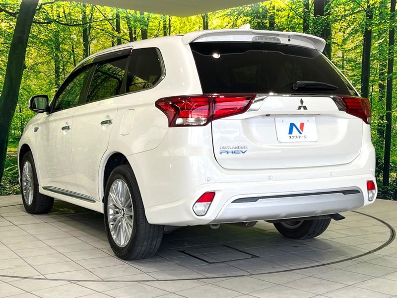 2019 Mitsubishi OUTLANDER PHEV 5LA-GG3W (UW-6a5d90d4e9877)[25]