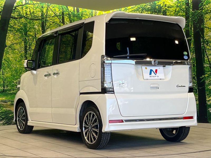 2016 Honda N-BOX CUSTOM DBA-JF1 (UW-6a5d912fbf14e)[11]