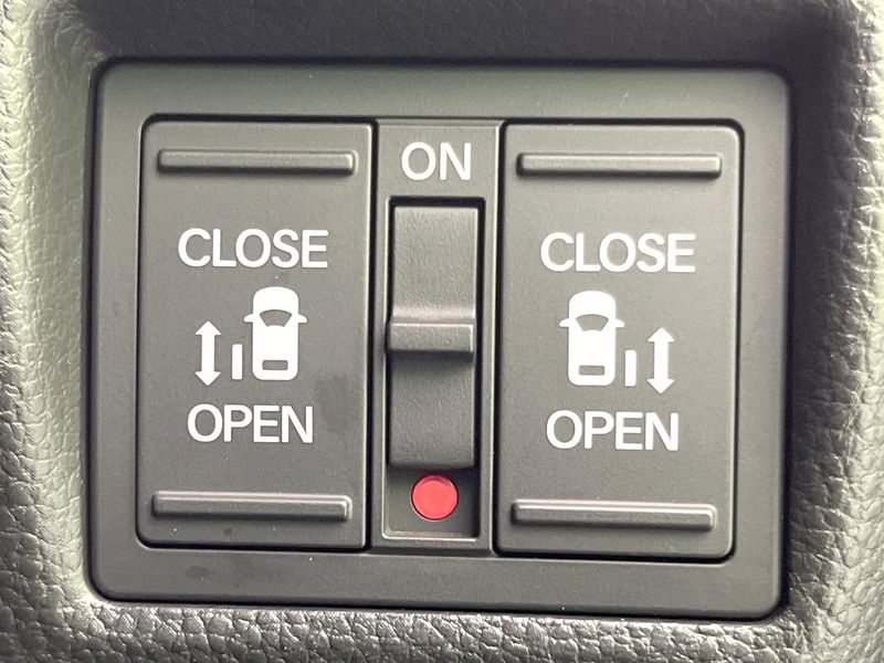 2021 Honda N-BOX CUSTOM 6BA-JF3 (UW-6a5d91432b64d)[12]