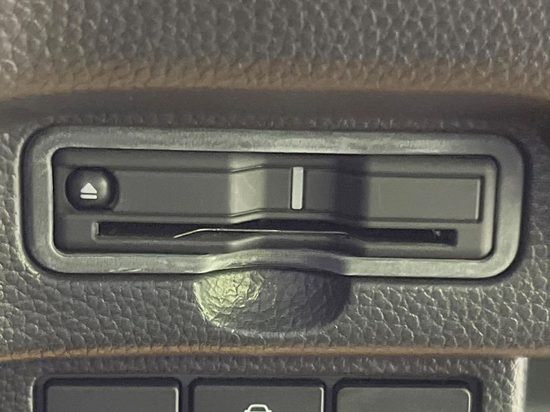 2021 Honda N-BOX CUSTOM 6BA-JF3 (UW-6a5d91432b64d)[19]