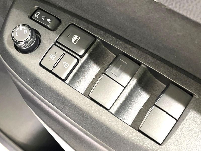 2023 Toyota Yaris 5BA-KSP210 (UW-6a5d91974e003)[29]
