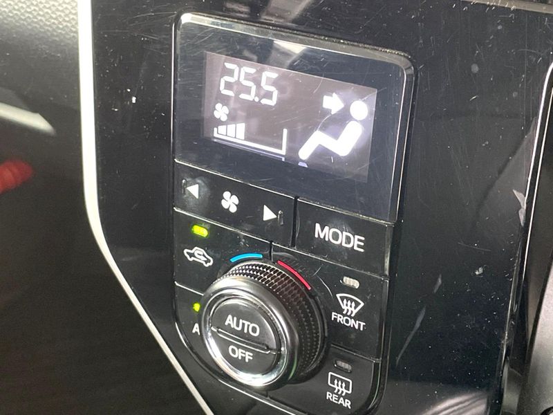 2017 Toyota Roomy DBA-M900A (UW-6a5d91f0284b2)[14]