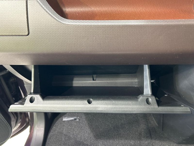 2017 Toyota TANK DBA-M900A (UW-6a5d91f0bef9e)[6]