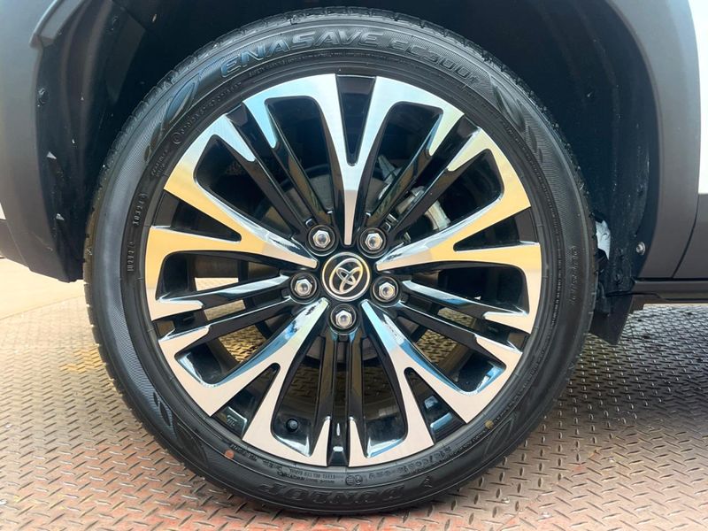 2024 Toyota Yaris Cross 6AA-MXPJ10 (UW-6a5d9282515b9)[7]