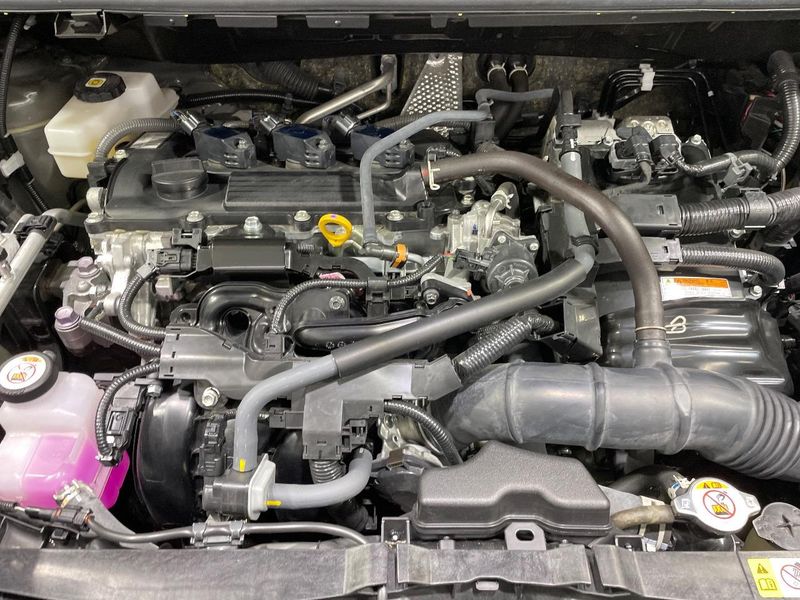 2022 Toyota Sienta 6AA-MXPL10G (UW-6a5d928b8f033)[4]