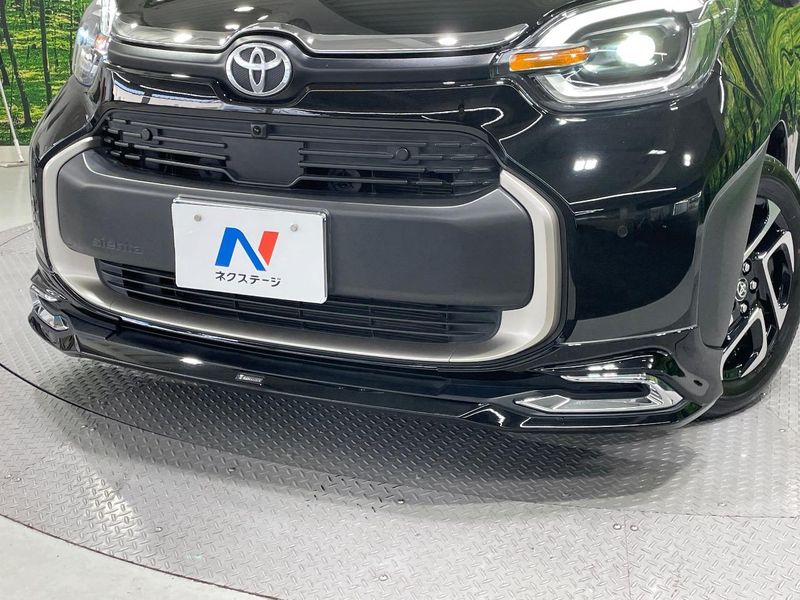 2022 Toyota Sienta 6AA-MXPL10G (UW-6a5d928b8f033)[5]