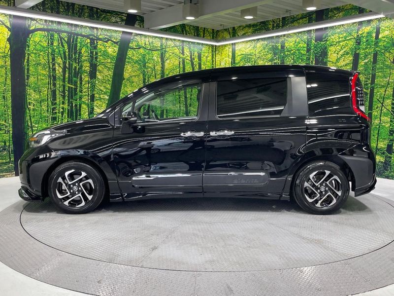 2022 Toyota Sienta 6AA-MXPL10G (UW-6a5d928b8f033)[21]