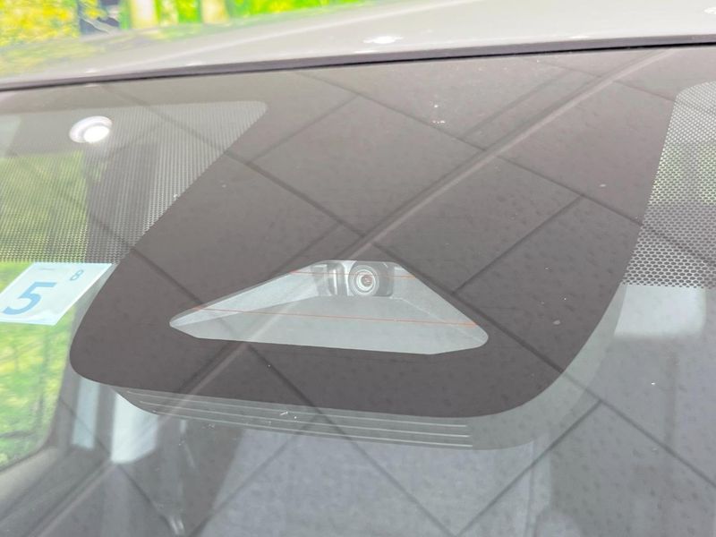 2023 Toyota Sienta 6AA-MXPL10G (UW-6a5d928d2cddf)[12]