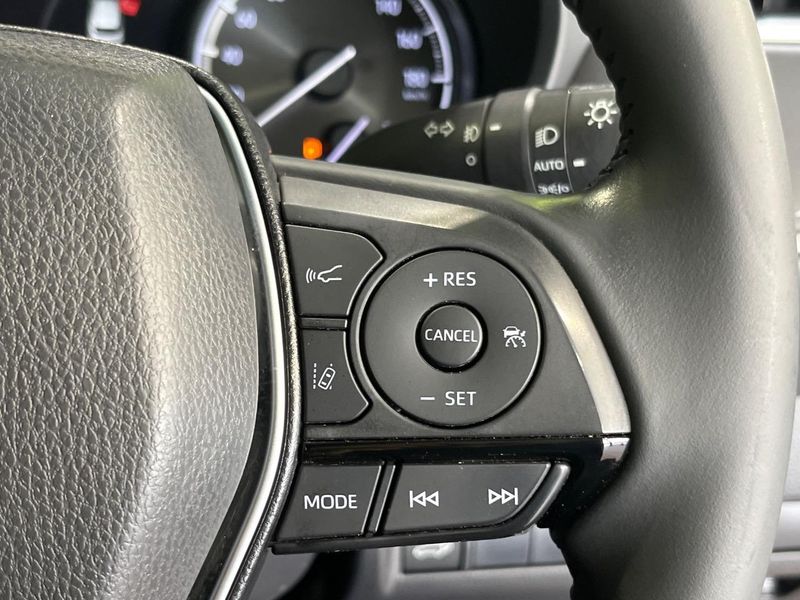 2021 Toyota Harrier 6BA-MXUA80 (UW-6a5d929862f07)[14]