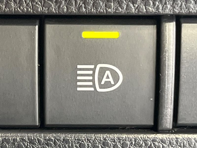 2021 Toyota Harrier 6BA-MXUA80 (UW-6a5d929862f07)[20]
