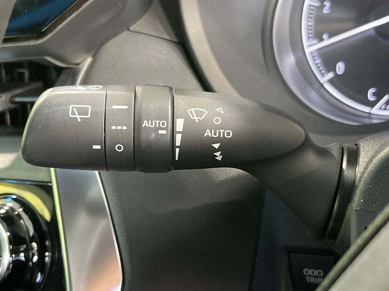 2021 Toyota Harrier 6BA-MXUA80 (UW-6a5d929862f07)[15]