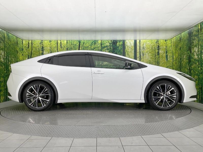 2023 Toyota Prius 6AA-MXWH60 (UW-6a5d92a10f6a7)[17]