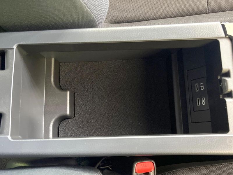 2024 Toyota Prius 6AA-MXWH60 (UW-6a5d92a6026d5)[16]