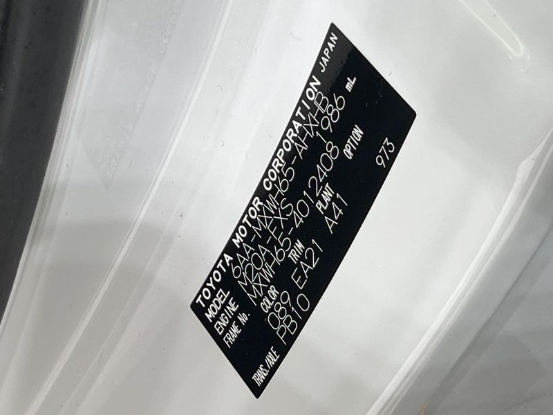 2024 Toyota Prius 6AA-MXWH65 (UW-6a5d92a8b1c64)[1]