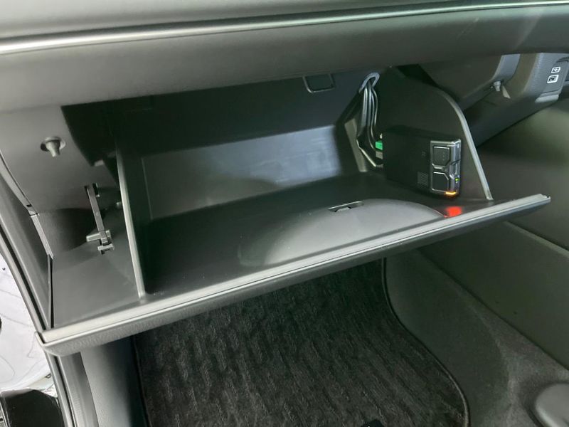 2021 Honda Vezel 6AA-RV5 (UW-6a5d92f3ea1d4)[16]