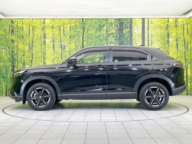 2023 Honda Vezel 6AA-RV5 (UW-6a5d92f6994a8)[12]