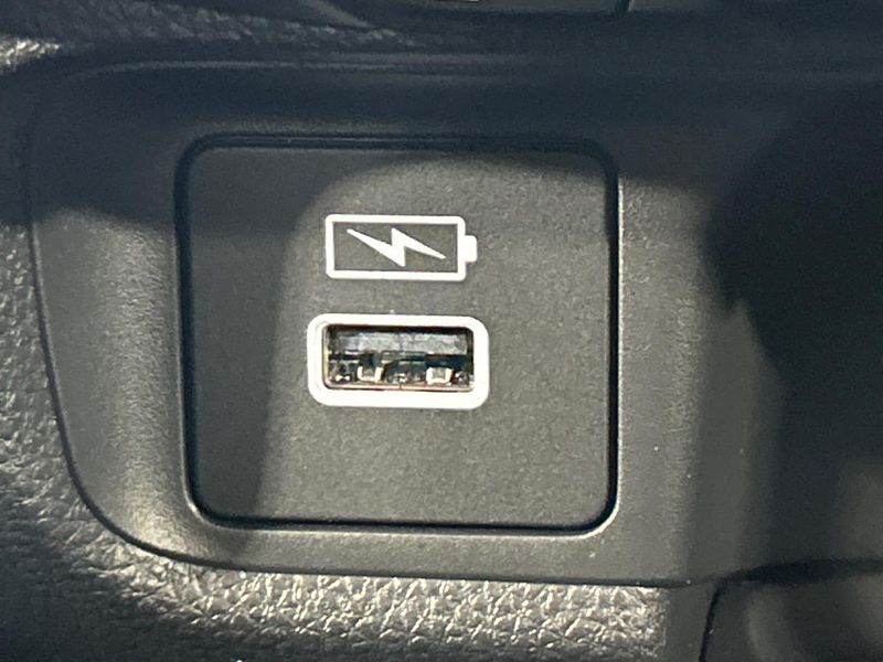 2024 Honda Vezel 6AA-RV5 (UW-6a5d92fb6afd3)[22]