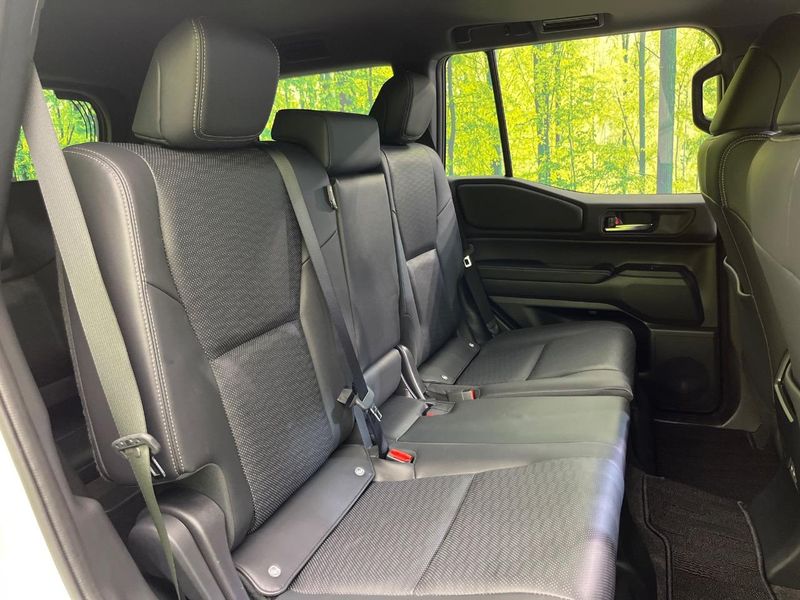 2025 Toyota Land Cruiser 250 3BA-TRJ250W (UW-6a5d9333f12c6)[22]