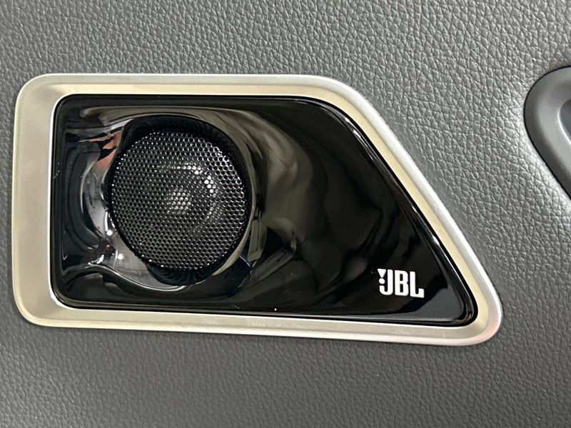 2025 Toyota Land Cruiser 3BA-VJA300W (UW-6a5d93424832e)[26]