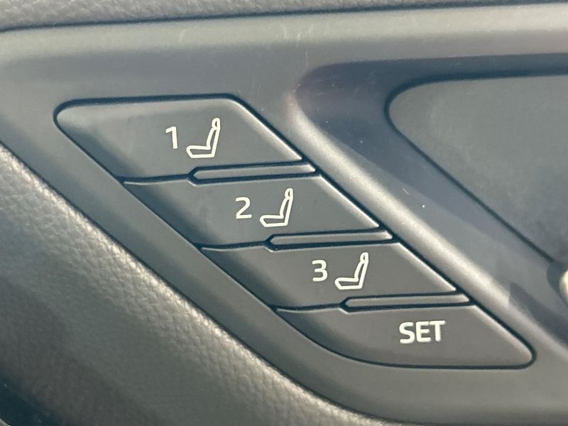 2025 Toyota Land Cruiser 3BA-VJA300W (UW-6a5d93424832e)[17]