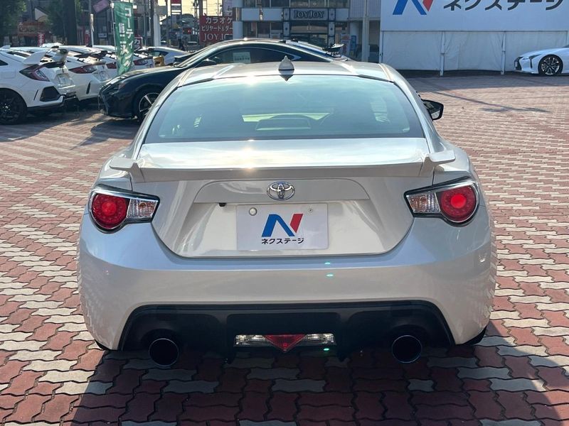 2012 Toyota 86 DBA-ZN6 (UW-6a5d9371bc303)[8]