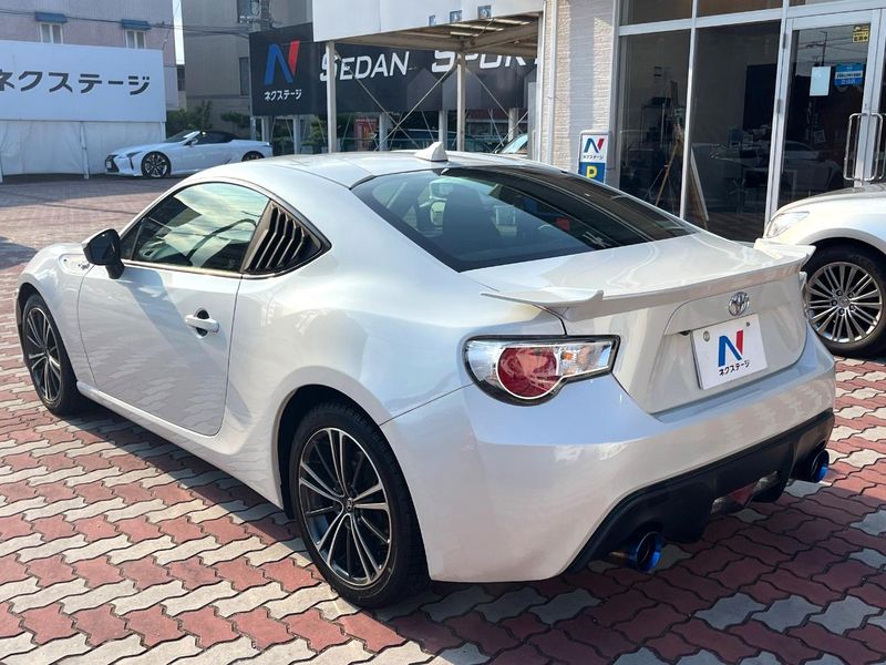 2012 Toyota 86 DBA-ZN6 (UW-6a5d9371bc303)[9]
