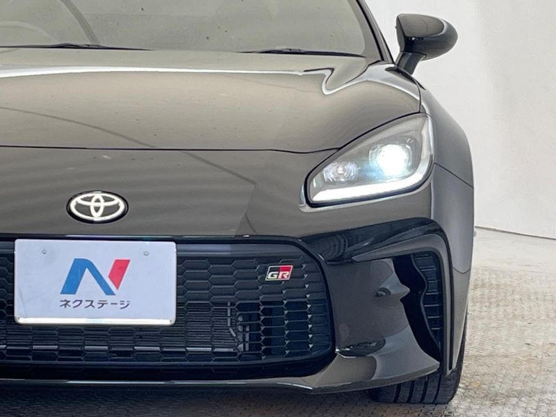 2021 Toyota GR86 3BA-ZN8 (UW-6a5d937432834)[10]