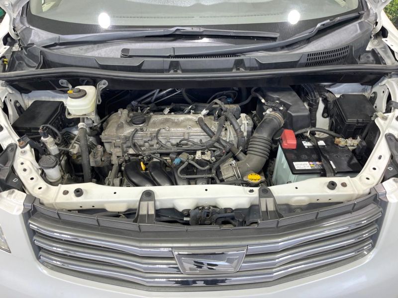 2013 Toyota Noah DBA-ZRR70G (UW-6a5d937650869)[4]