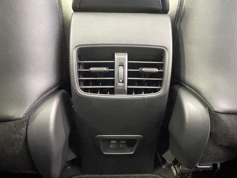 2024 Toyota Corolla Cross 6AA-ZVG13 (UW-6a5d938d742fa)[24]