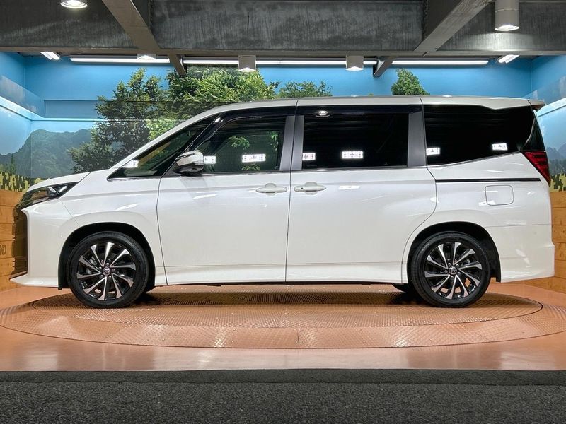 2023 Toyota Noah 6AA-ZWR90W (UW-6a5d93b2a12d2)[13]