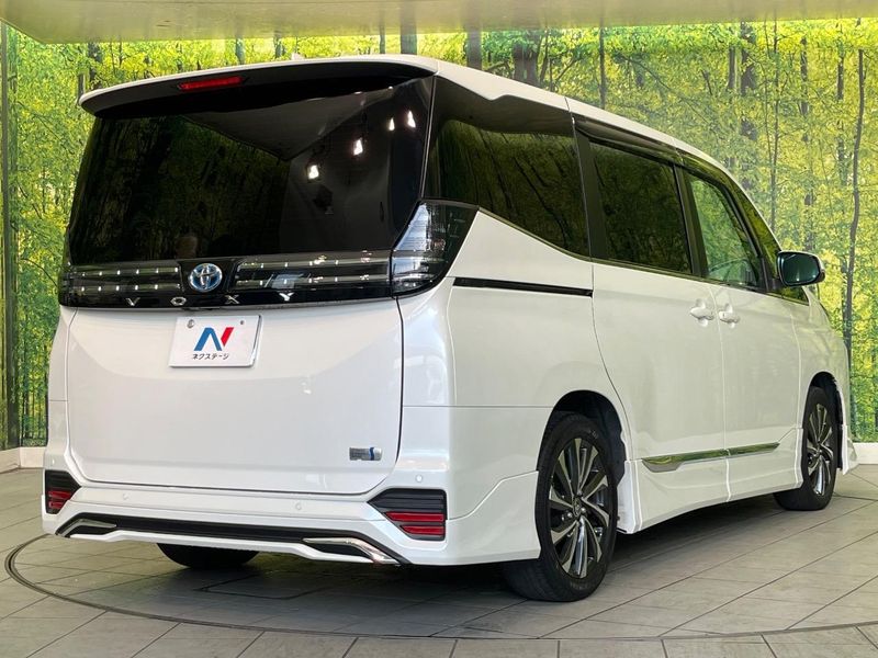 2023 Toyota Voxy 6AA-ZWR90W (UW-6a5d93b6b990c)[22]