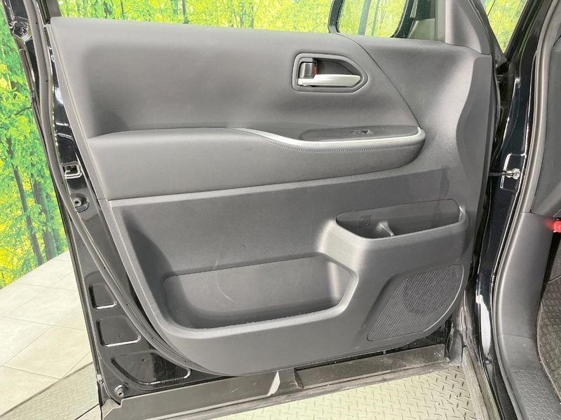 2024 Toyota Voxy 6AA-ZWR90W (UW-6a5d93b92abfc)[27]
