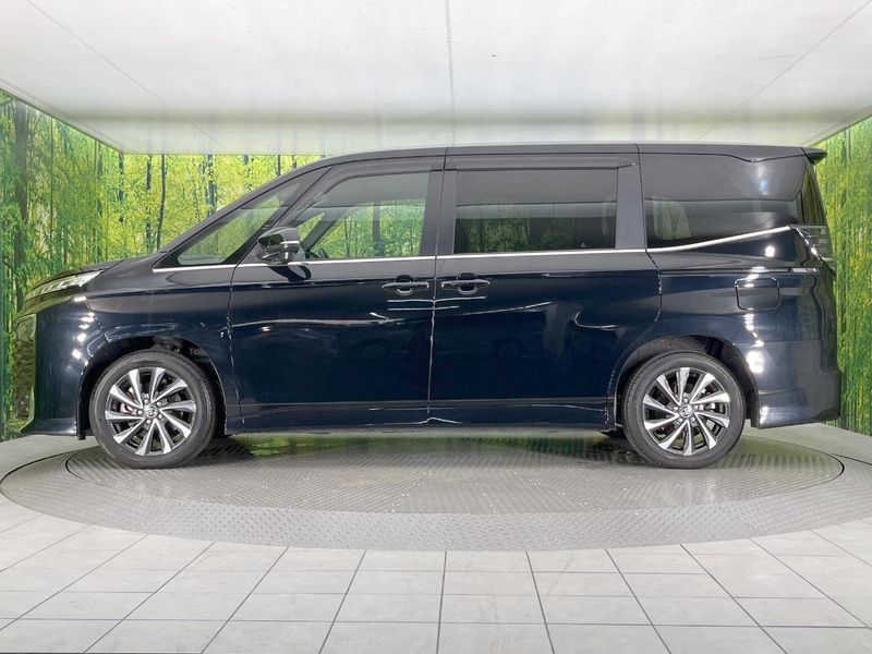 2024 Toyota Voxy 6AA-ZWR90W (UW-6a5d93b92abfc)[18]