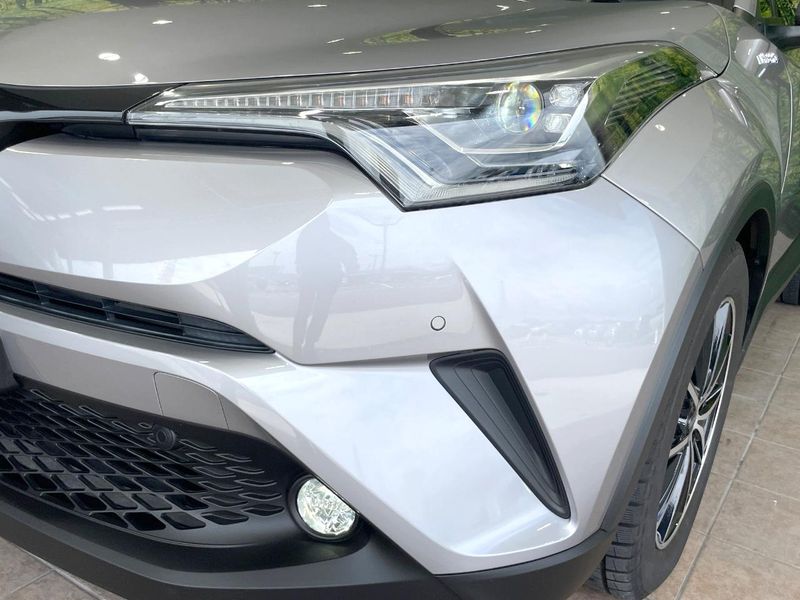 2017 Toyota C-HR DAA-ZYX10 (UW-6a5d93bfcc2b3)[15]