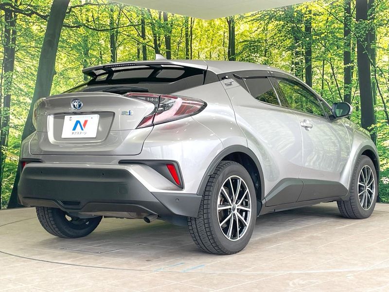 2017 Toyota C-HR DAA-ZYX10 (UW-6a5d93bfcc2b3)[8]