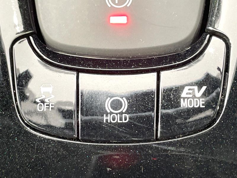 2017 Toyota C-HR DAA-ZYX10 (UW-6a5d93bfcc2b3)[29]