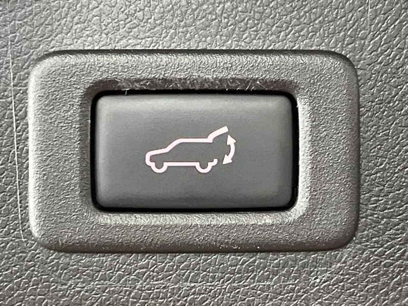 2017 Subaru Legacy Outback DBA-BS9 (UW-6a5ee1fe01c6b)[12]