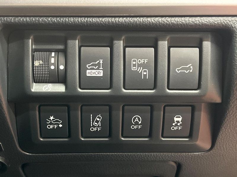 2017 Subaru Legacy Outback DBA-BS9 (UW-6a5ee1fe01c6b)[23]