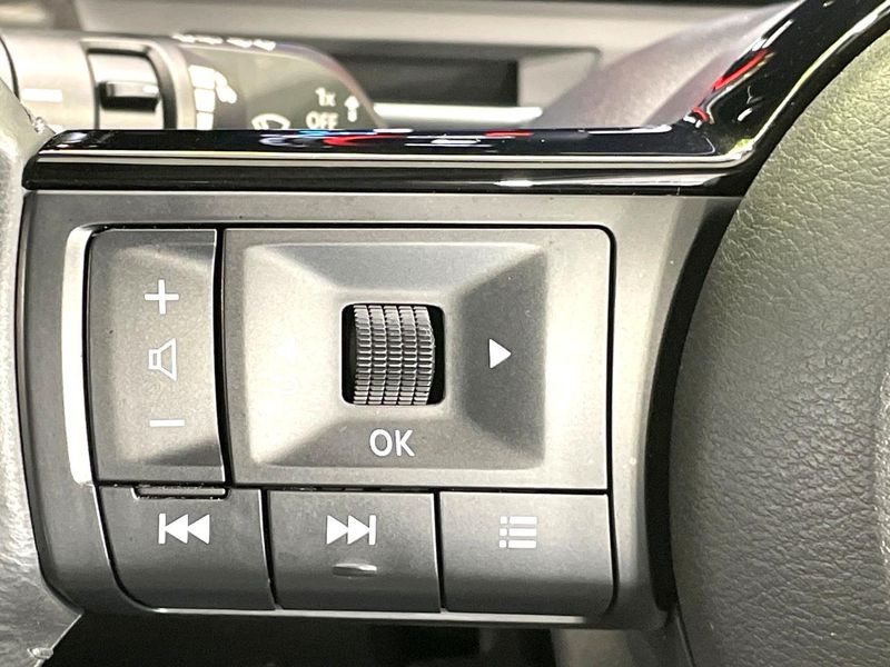2021 Nissan Aura 6AA-FE13 (UW-6a5ee22aa9549)[22]