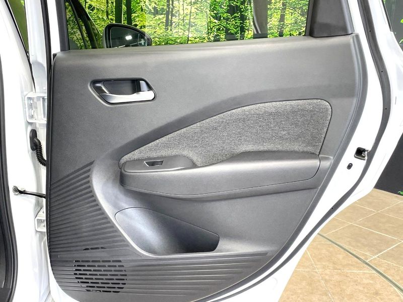 2021 Nissan Aura 6AA-FE13 (UW-6a5ee22aa9549)[8]
