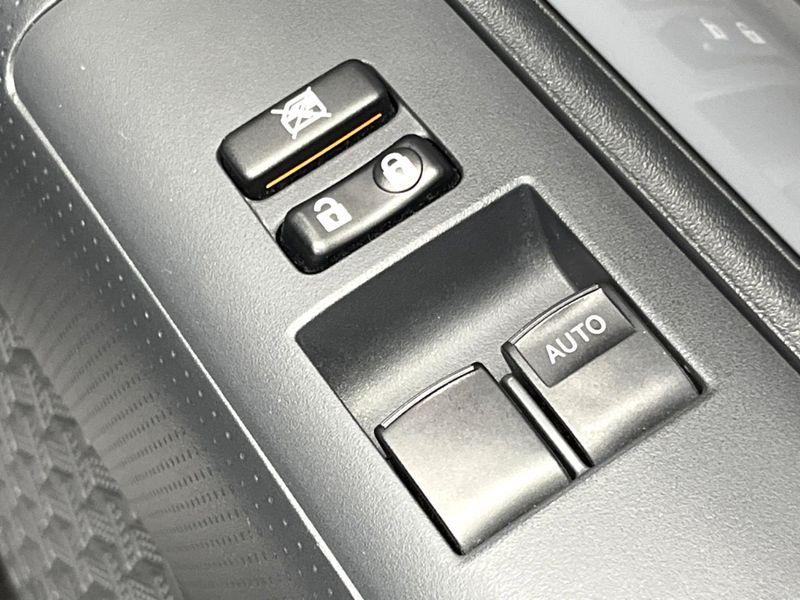 2013 Toyota FJ CRUISER CBA-GSJ15W (UW-6a5ee264e2fcc)[21]