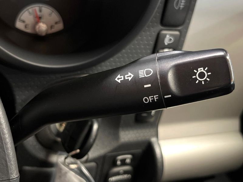 2013 Toyota FJ CRUISER CBA-GSJ15W (UW-6a5ee264e2fcc)[28]