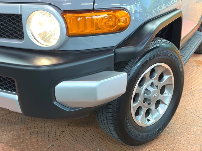 2013 Toyota FJ CRUISER CBA-GSJ15W (UW-6a5ee264e2fcc)[14]