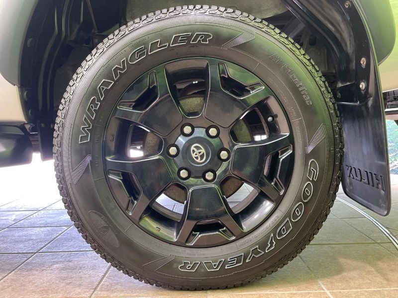 2019 Toyota Hilux QDF-GUN125 (UW-6a5ee26fabd71)[14]