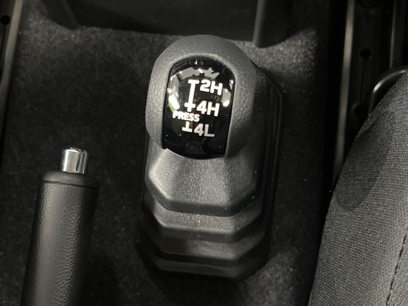 2025 Suzuki Jimny 3BA-JB64W (UW-6a5ee2a4e1a2c)[20]