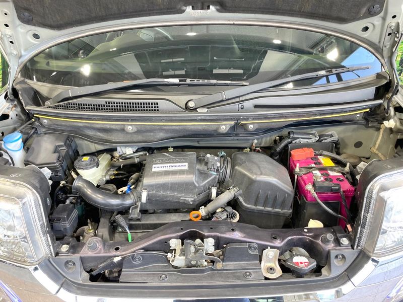 2015 Honda N-BOX CUSTOM DBA-JF1 (UW-6a5ee2b0eb29e)[14]
