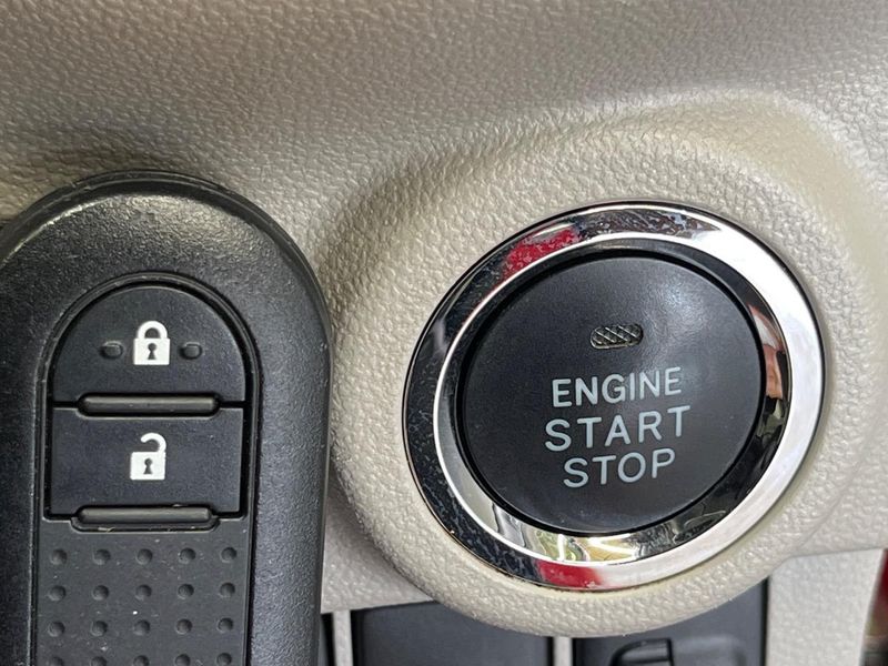 2016 Daihatsu Cast DBA-LA250S (UW-6a5ee329c32d5)[14]