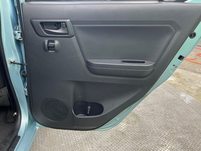 2017 Subaru Pleo Plus DBA-LA360F (UW-6a5ee33677b5c)[17]